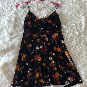 Velvet flower sundress size M perfect for going out